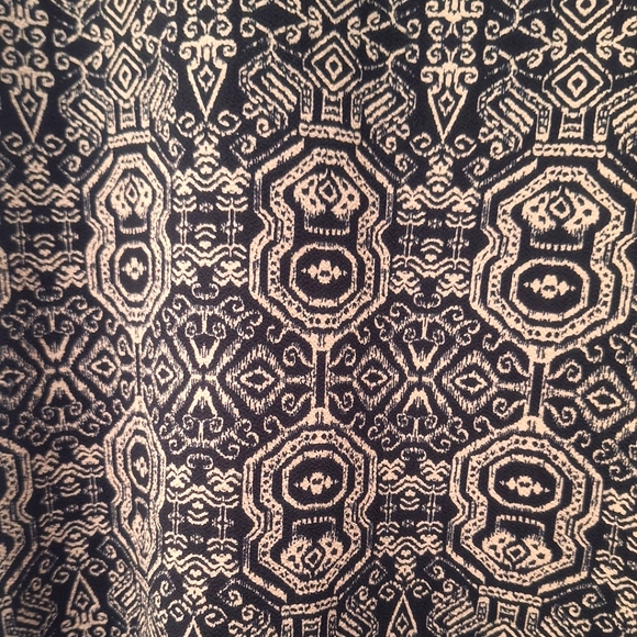 Ambiance Apparel Black & Nude Large Aztec Geometric Summer Dress - Picture 10 of 10